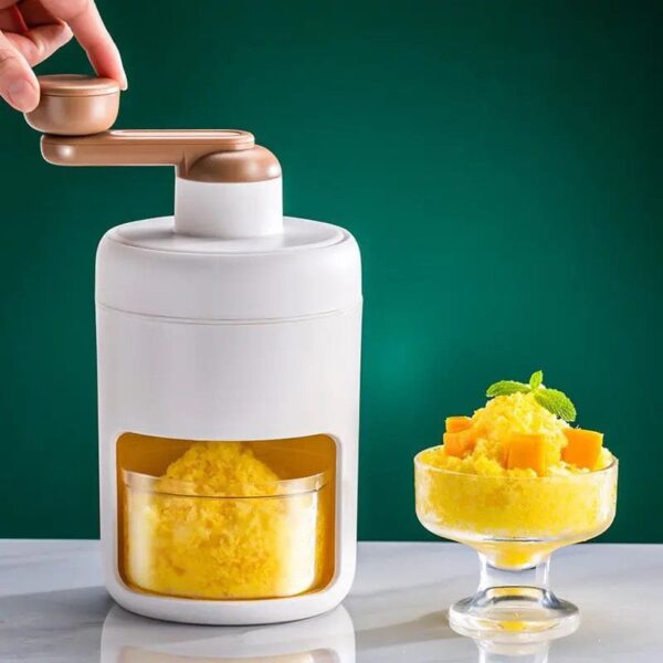 Manual Ice Crusher Machine – Portable and Easy-to-Use Ice Shaver