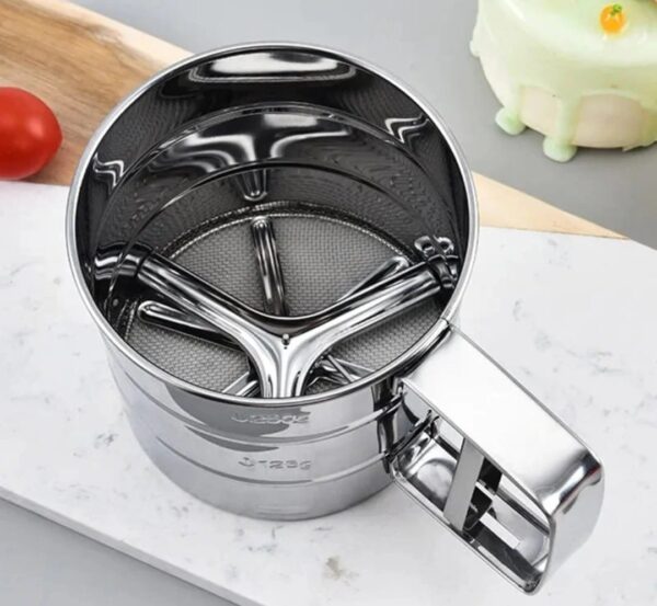 Stainless Steel Flour Strainer – Fine Mesh Sifter for Baking - Image 4